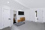 3910 Kenwood Avenue - Photo 43