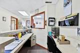 7102 Pendleton Pike - Photo 15