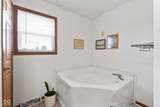 2801 Maplewood Avenue - Photo 19