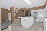32 Oakmont Drive - Photo 7