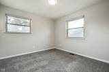 1023 Graham Avenue - Photo 15