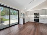 670 Carya Square - Photo 14