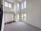 828 Claiborne Lane - Photo 3