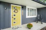 644 Lakeview Drive - Photo 3