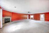8740 Huggin Hollow Road - Photo 3
