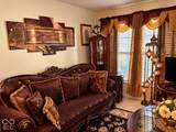 3232 Arbutus Drive - Photo 3
