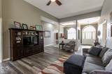 2593 Forest Hills Boulevard - Photo 17