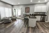 2593 Forest Hills Boulevard - Photo 20