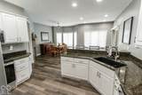 2593 Forest Hills Boulevard - Photo 21