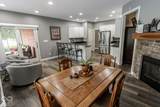 2593 Forest Hills Boulevard - Photo 22