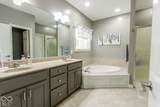 2593 Forest Hills Boulevard - Photo 26