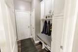 2593 Forest Hills Boulevard - Photo 33