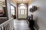 2593 Forest Hills Boulevard - Photo 10