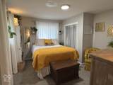 2133 Lesley Avenue - Photo 17