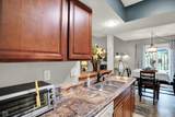 7813 Hunters Path - Photo 14