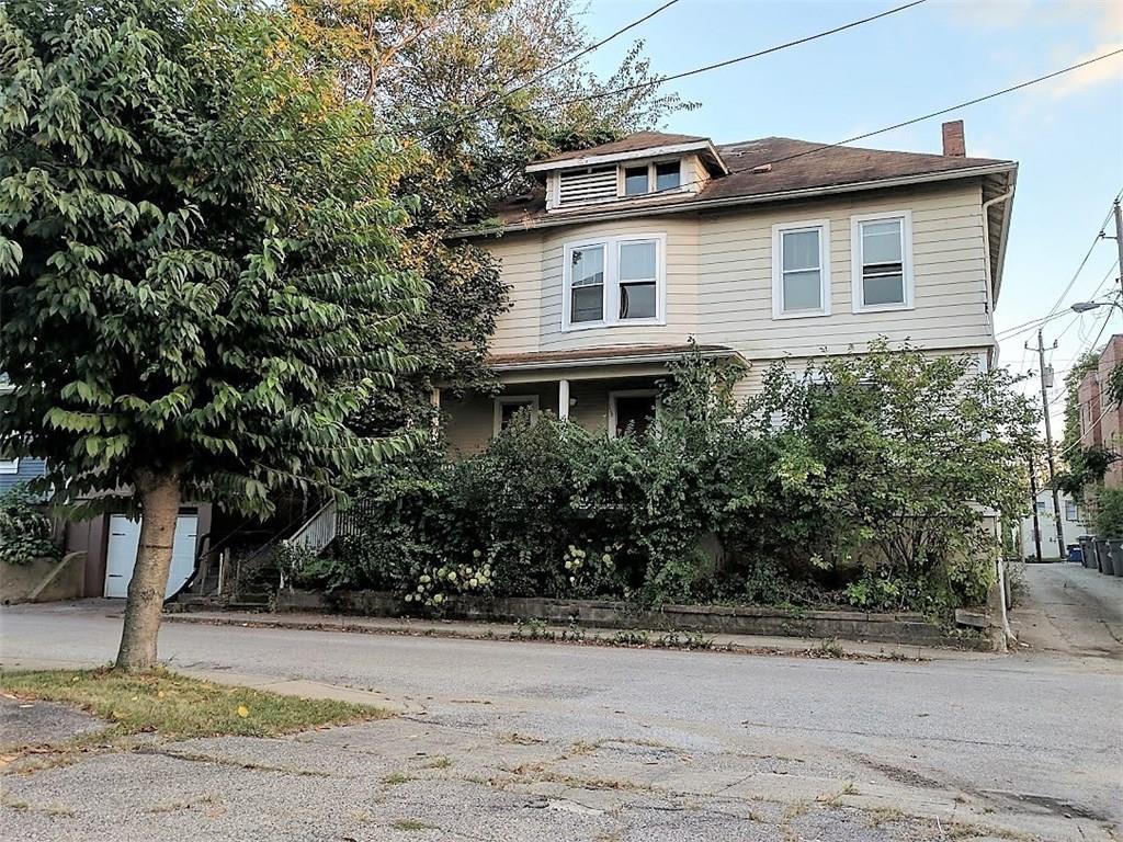 115 Charlotte Place - Photo 1