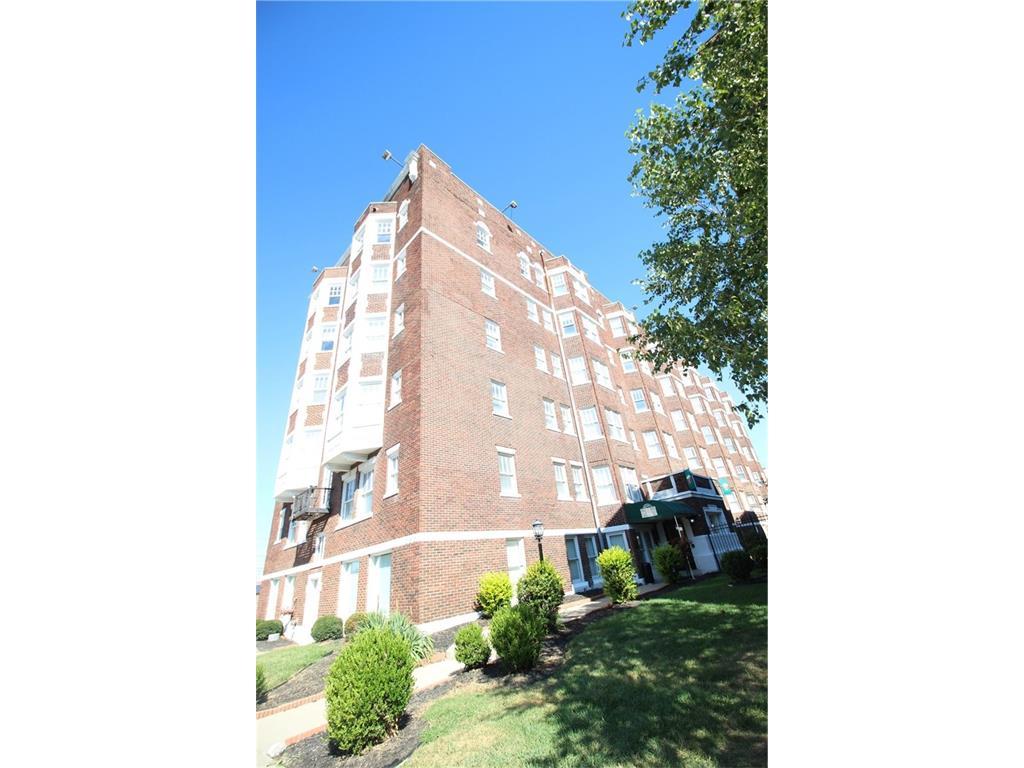 230 9th Street - Photo 1