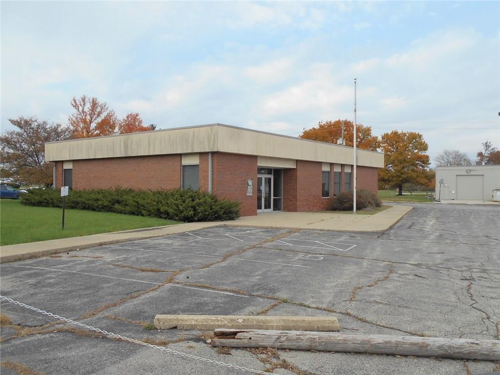 5600 Bradbury Avenue - Photo 1