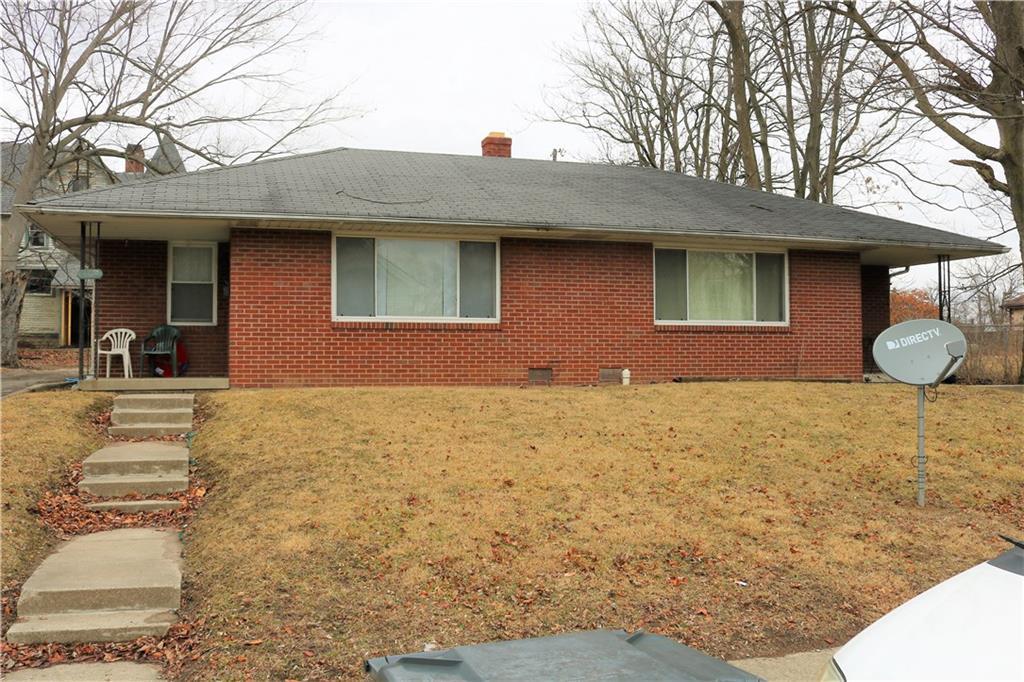 1106 9TH Street - Photo 1