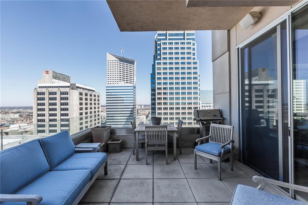 1 Illinois Street - Photo 1