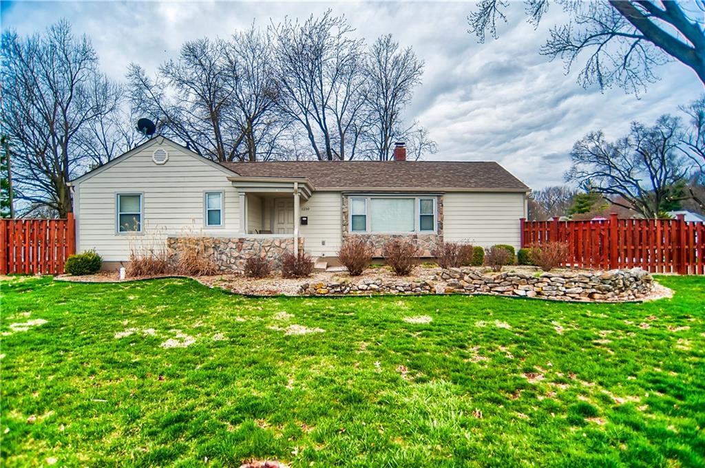 1250 Lynhurst Drive - Photo 1