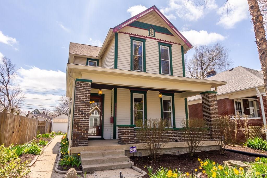 1423 Hoyt Avenue - Photo 1