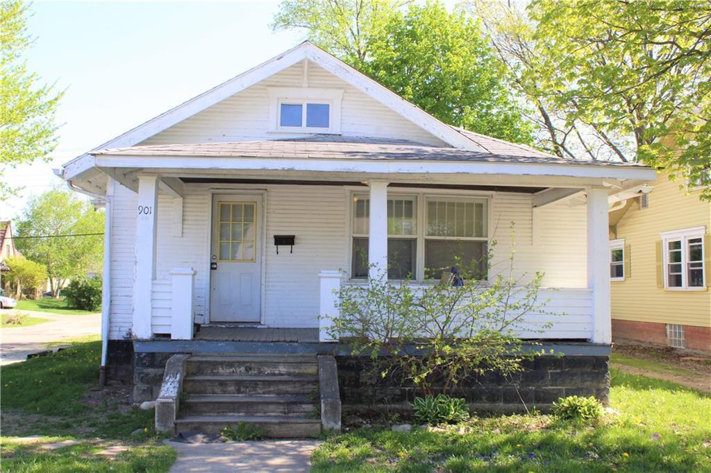 901 Neely Avenue - Photo 1