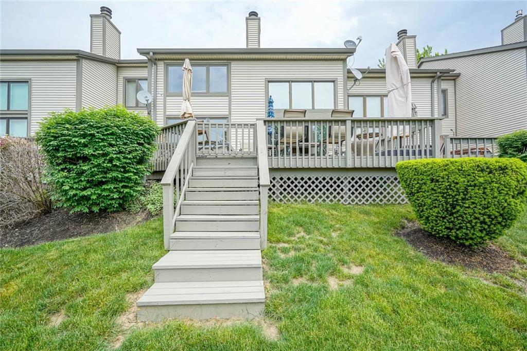 8086 Shorewalk Drive - Photo 1