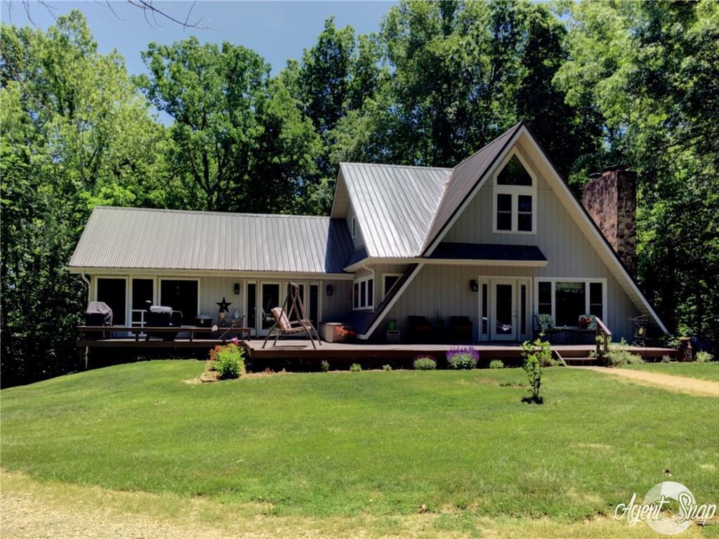 300 Driftwood Drive - Photo 1