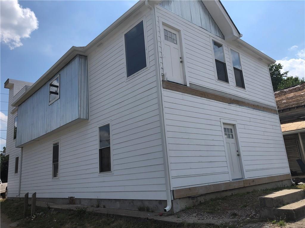 429 Morris - Photo 1