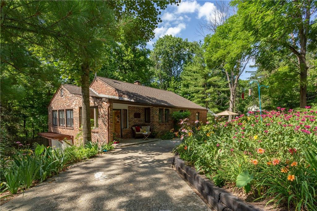 7812 Fall Creek Drive - Photo 1