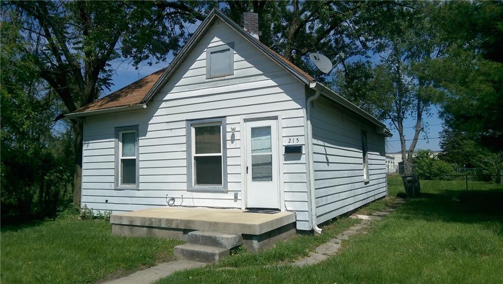 215 Temple Avenue - Photo 1