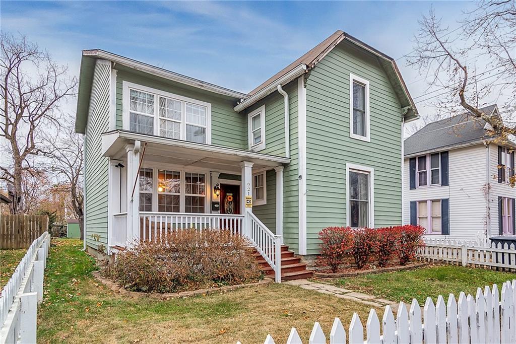 921 Lincoln Street - Photo 1