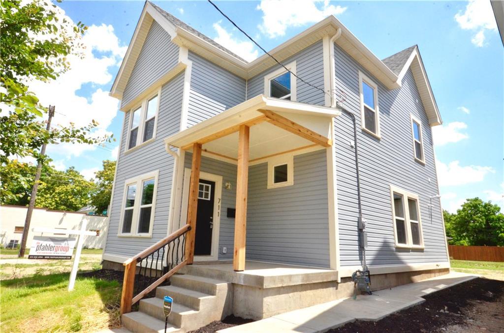 711 27th Street - Photo 1