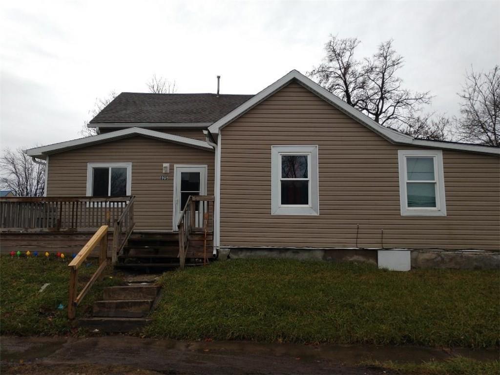 825 2nd Street - Photo 1