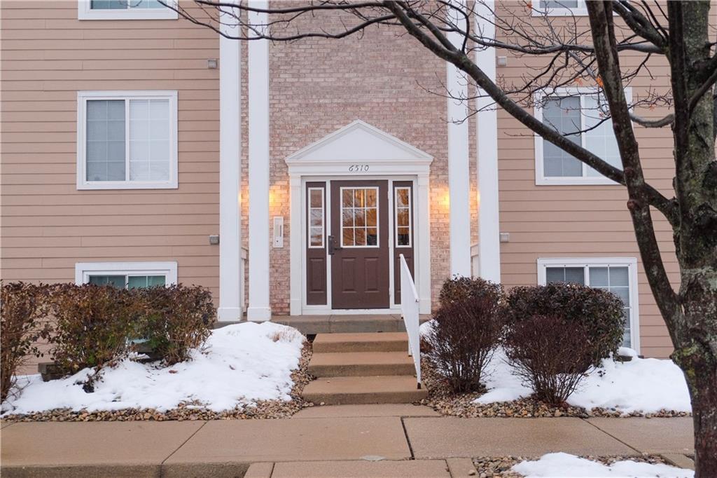 6510 Jade Stream Court - Photo 1