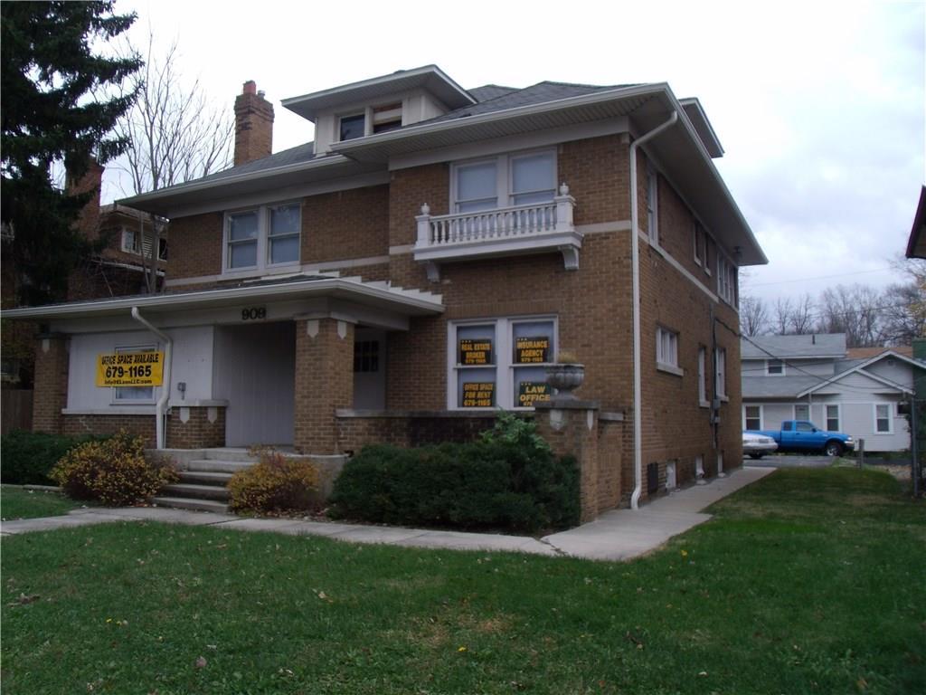 909 38TH Street - Photo 1