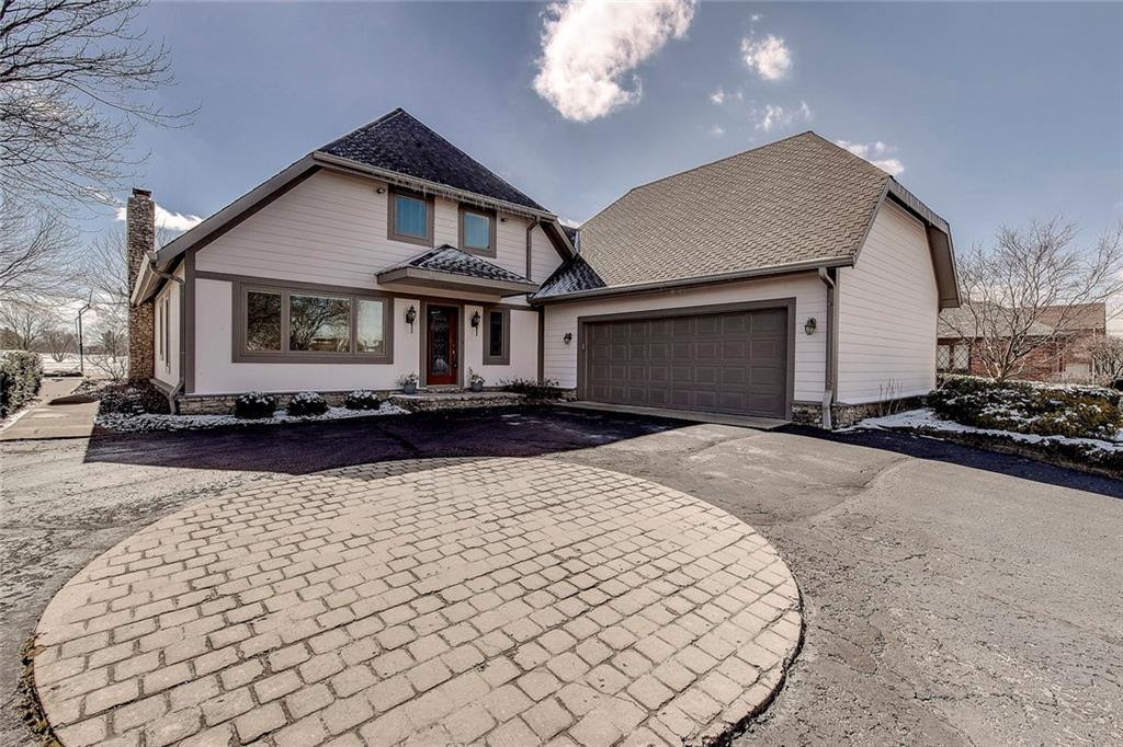 3085 Golfview Drive - Photo 1