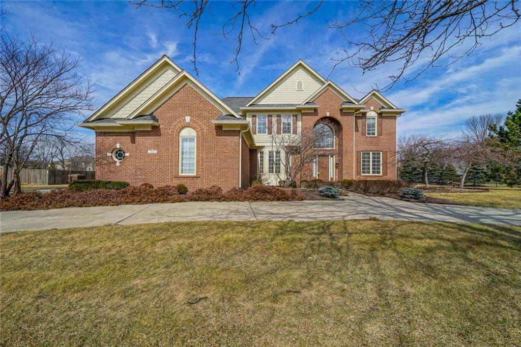 2864 Towne Drive - Photo 1