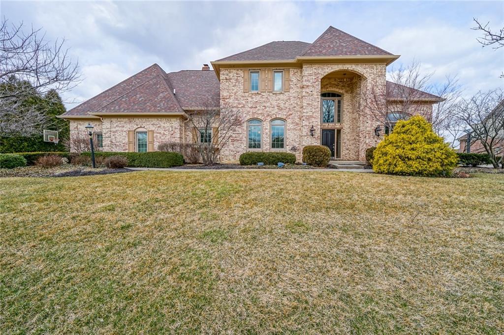 1344 Claridge Way - Photo 1