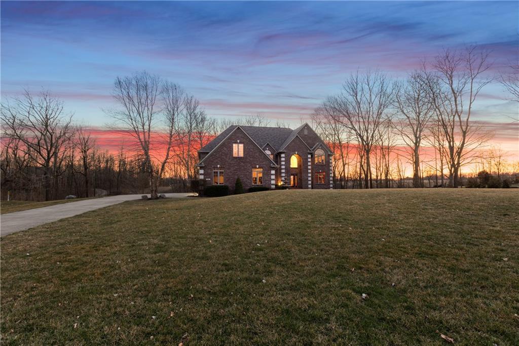 5864 Manchester Court - Photo 1