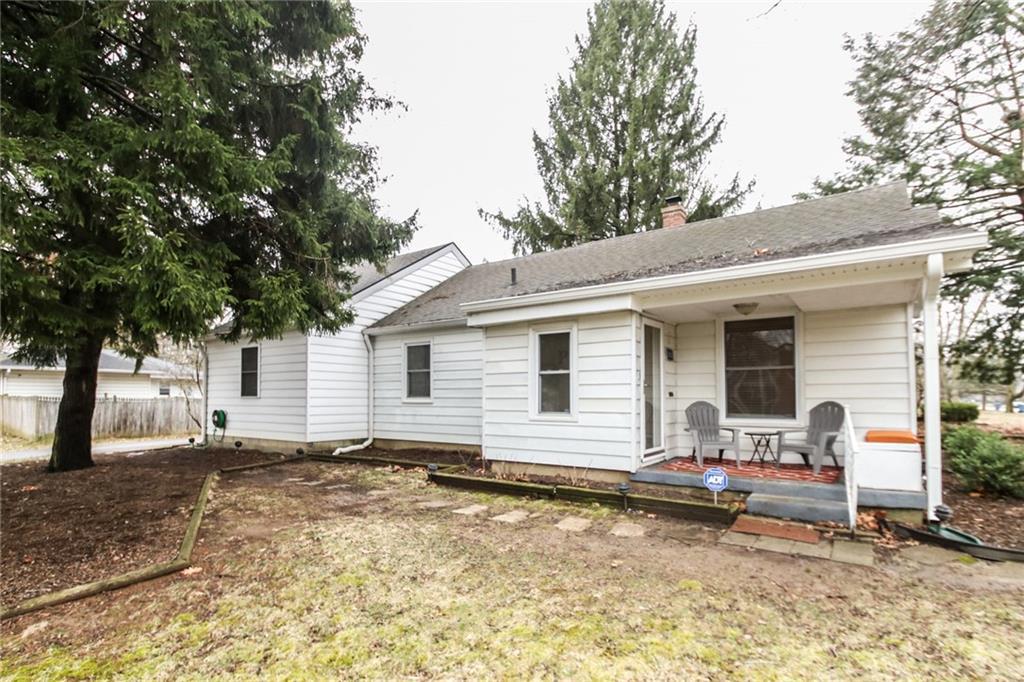 5553 Rosslyn Avenue - Photo 1