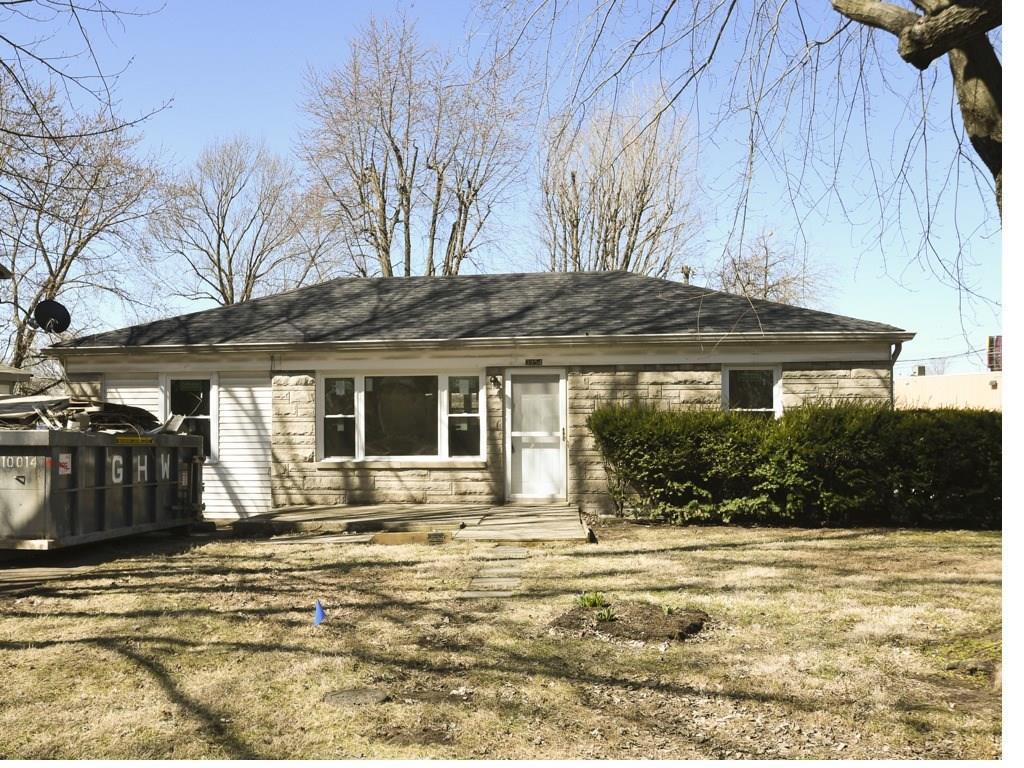 3954 Sadlier Drive - Photo 1
