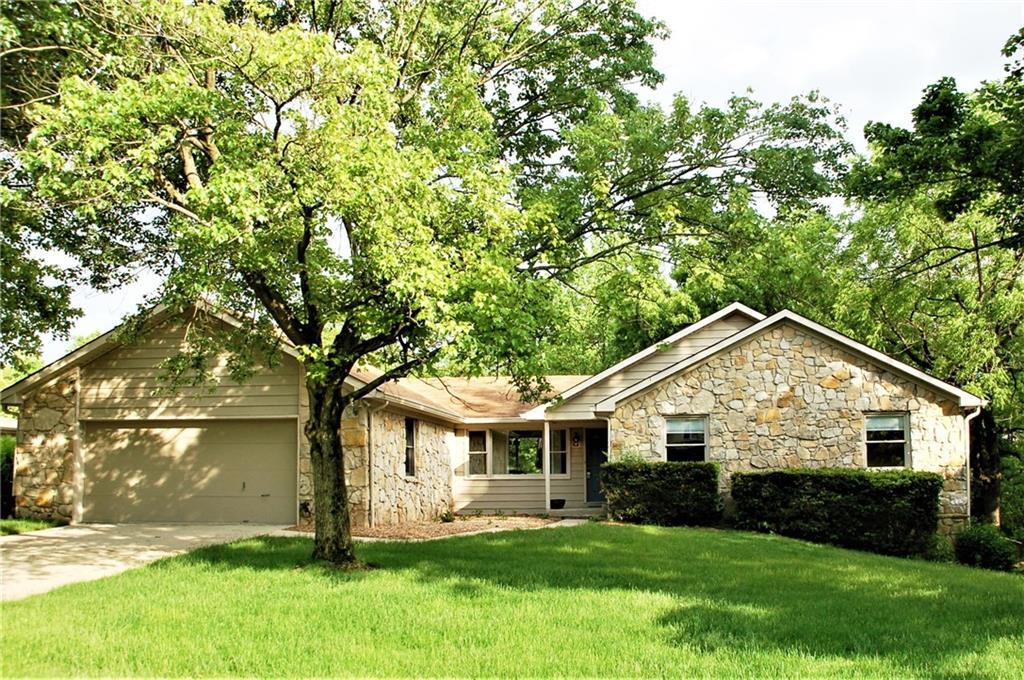 2311 Hawthorn Place - Photo 1
