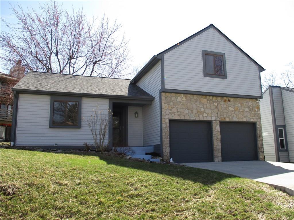 2925 Horse Hill East Drive - Photo 1