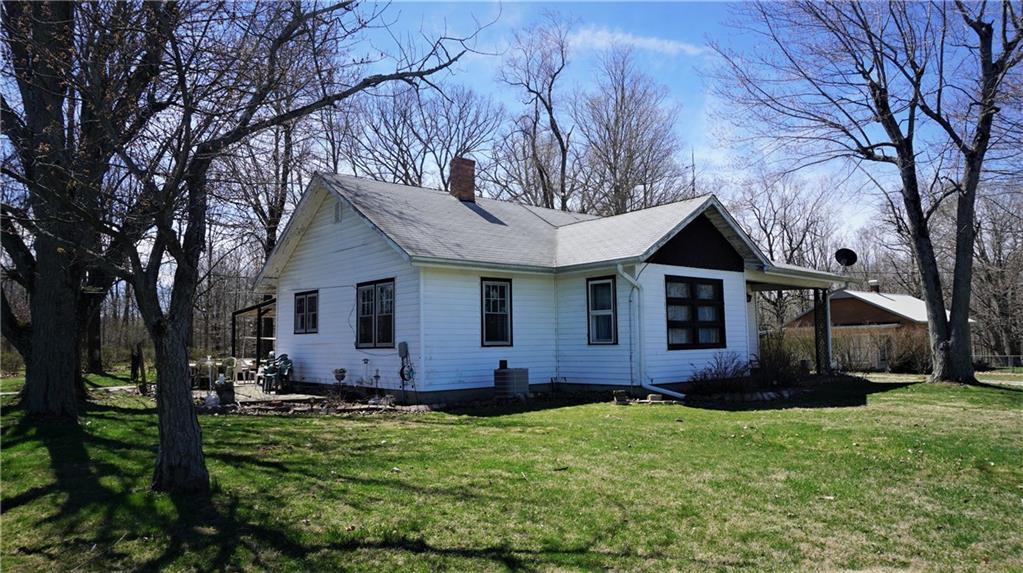 6692 Us Highway 40 East - Photo 1