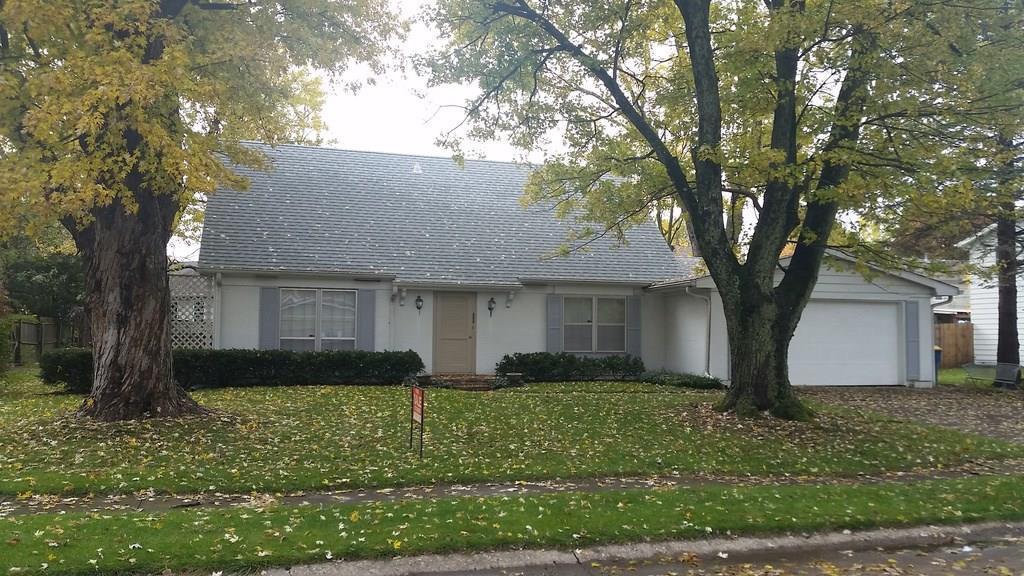 825 College Way - Photo 1