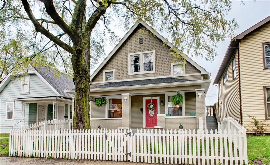 626 Cottage Avenue - Photo 1