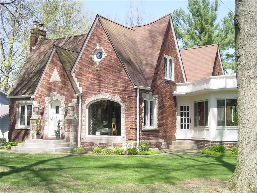2120 Wilshire Road - Photo 1