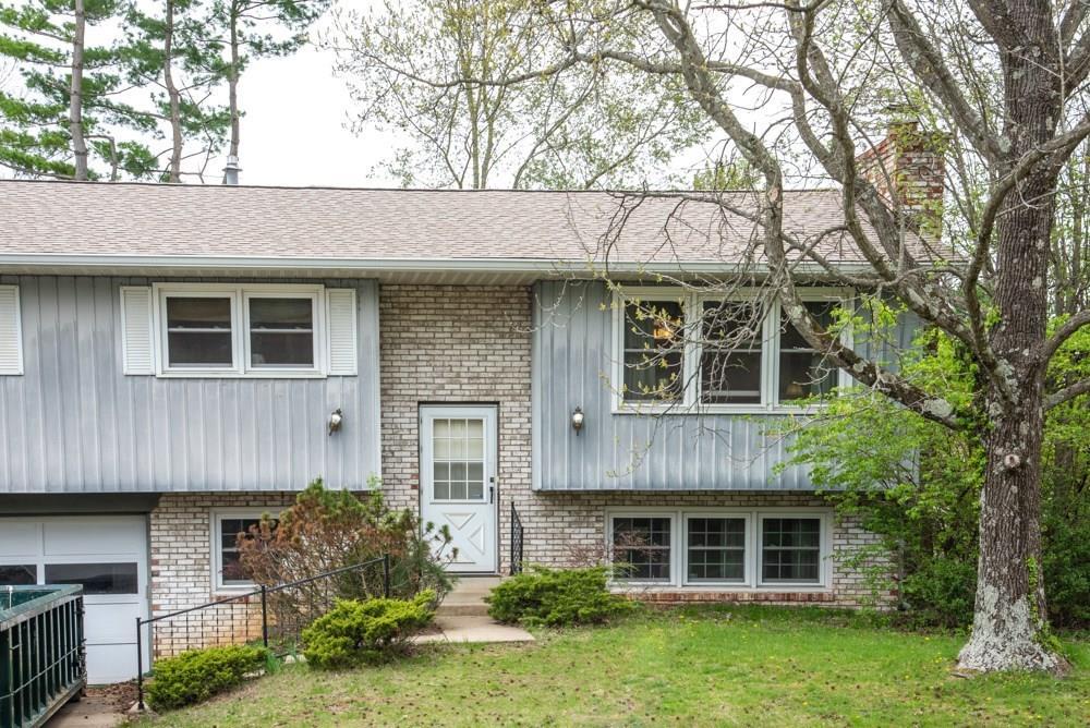 3518 Wellington Drive - Photo 1